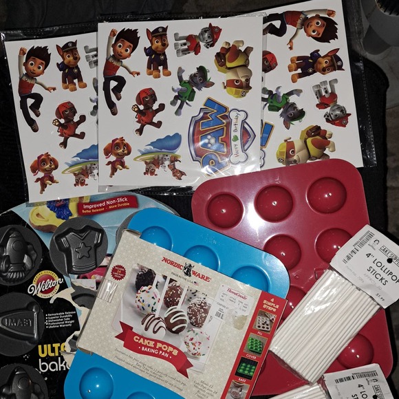 NWT- 2 Cake Pops Cake Pans 24 Pops- Rockets, Cars Cakelets Cookies - Picture 4 of 4